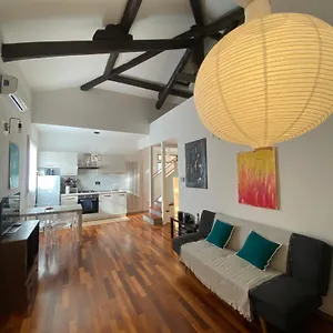 Appartamento La Casa Di Giulia, Spazioso Loft Su Due Livelli A 10 Minuti Di Macchina Dal Centro, Bologna